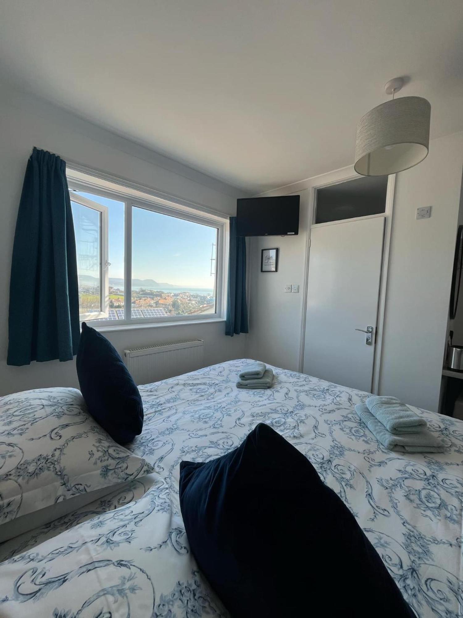 Lucerne B&B Лайм Риджис Екстериор снимка